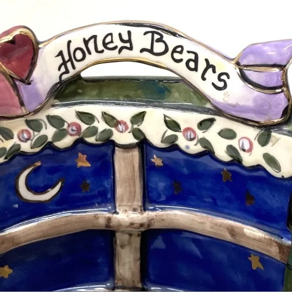 Charming Ceramic Candle Holder with Bear Design - Picture 3 of 6